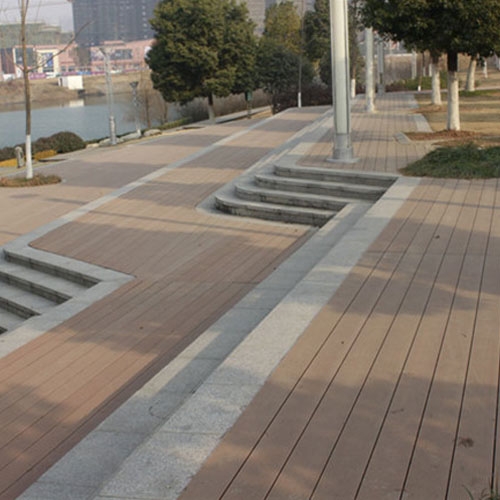 新疆木塑地板安装厂家|新疆塑木地板分为方孔空心、圆孔空心和实心地板